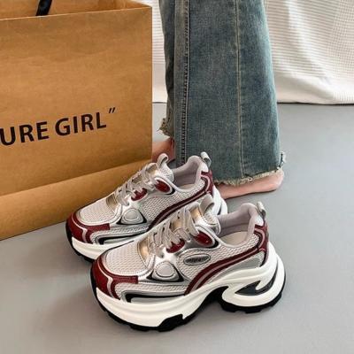 Breathable Thick-soled Height-enhancing Shoes, Lightweight and Versatile